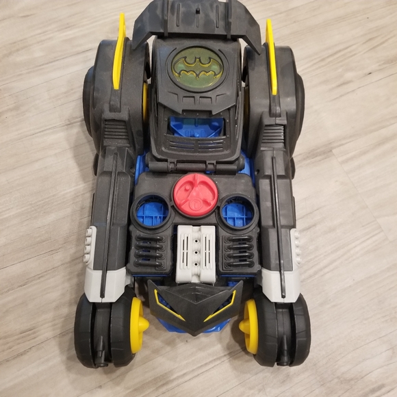 Imaginext Batmobile Remote Control - Picture 1 of 5